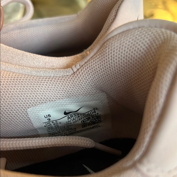 Nike AIR FORCE 1 AF1 Pink Suede Sneakers with White Laces - Picture 8 of 10